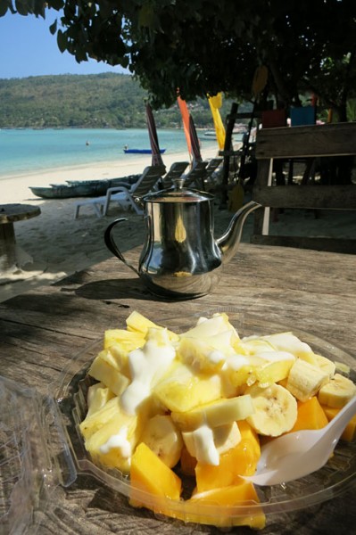 Ko Phi Phi fruit sallad breakfast