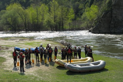 Rafting for beginners (lesson)